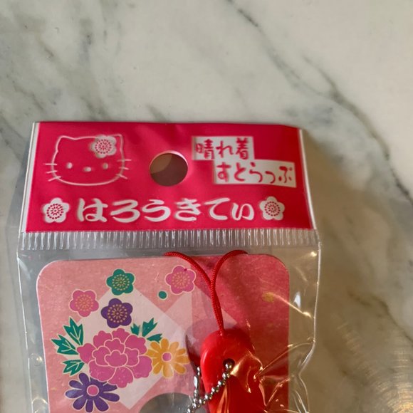 vintage 2001 Hello Kitty Kimono Cellphone charm - Picture 4 of 6